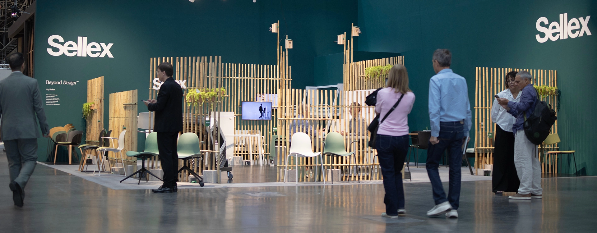 Stand de Sellex con visitantes en Feria Hábitat València 2026