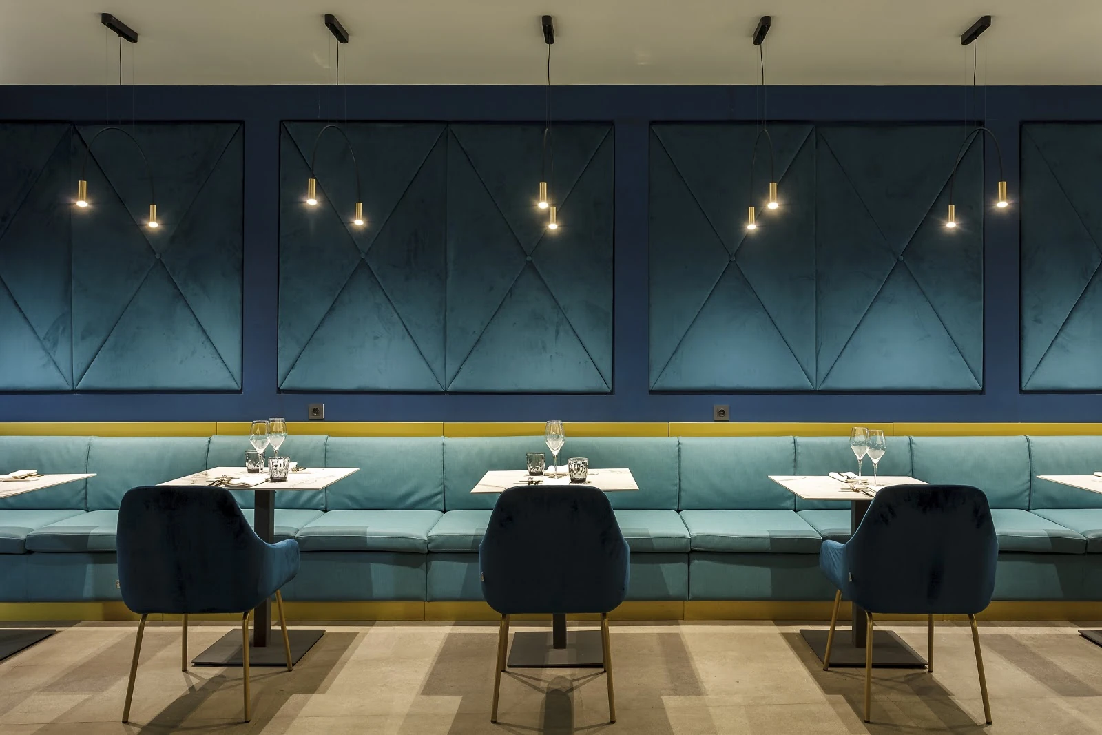 Restaurante Escena · Mobiliario de Blasco&Vila